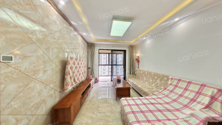 绿地东郡小区二手房实景图