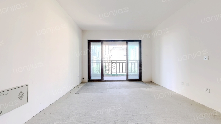 天悦龙栖台二手房实景图