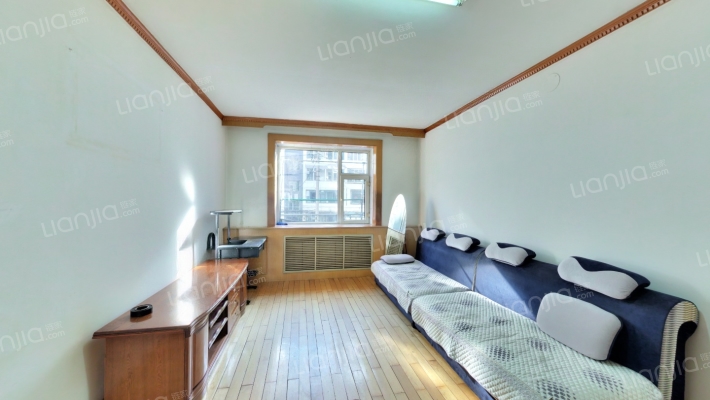 万基小区二手房实景图