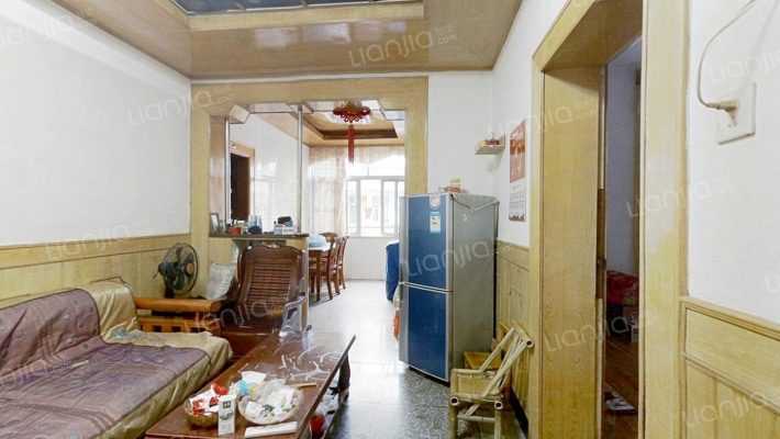 文卫路二手房实景图