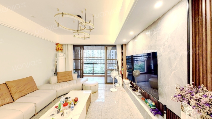 雅居乐珑玥二手房实景图