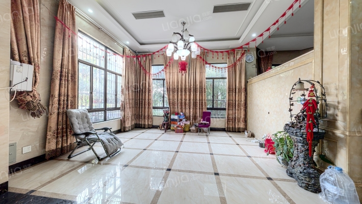 黄金水岸二手房实景图