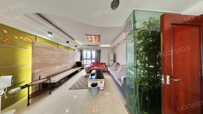 香港路浅水湾二手房实景图