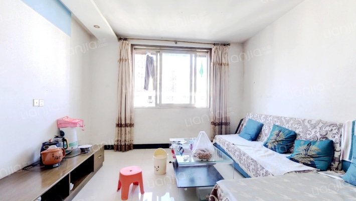 顺江新苑B区二手房实景图