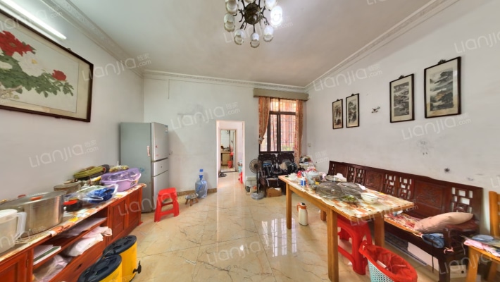 东方小区二手房实景图