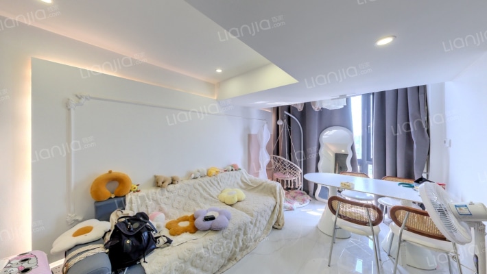 华润青山湖万象汇二手房实景图