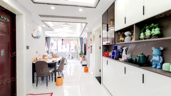 鸿翔紫藤里二手房实景图