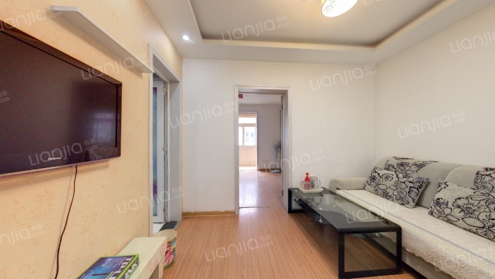 报社小区二手房实景图