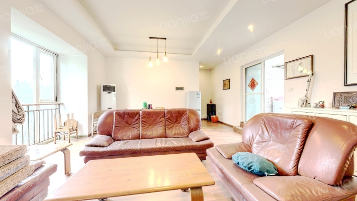 七彩花都A区二手房实景图