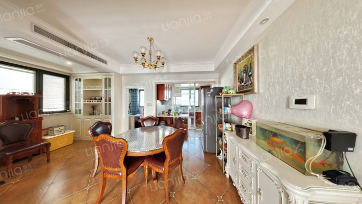 天晨嘉园二手房实景图