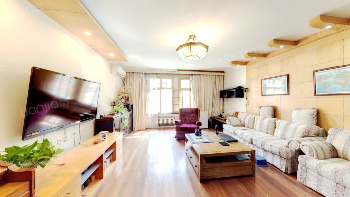 万联别墅二手房实景图