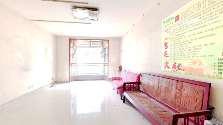 恋日家园E区二手房实景图