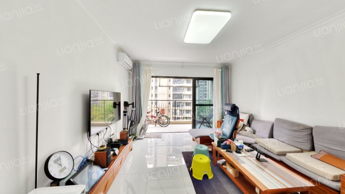 华发依山郡二期二手房实景图