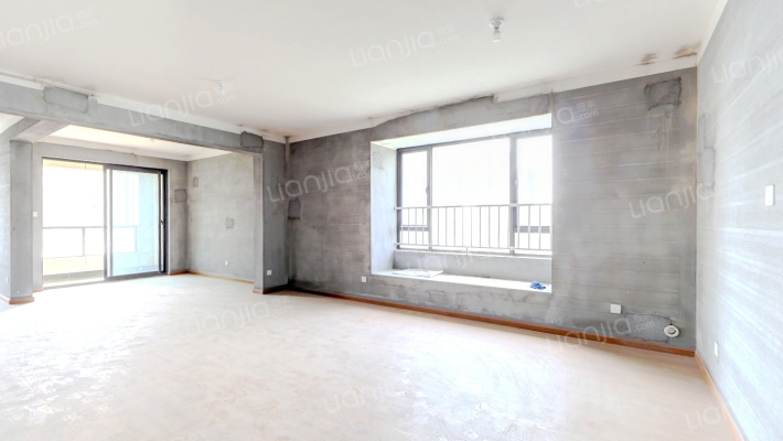 德润华庭二手房实景图