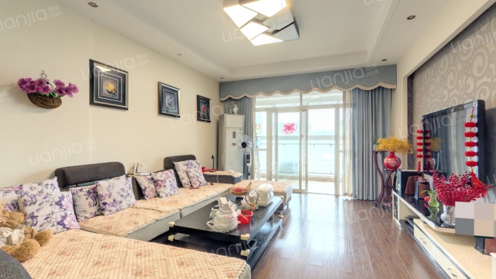 龙庭世家二手房实景图