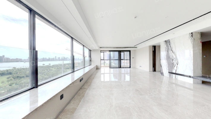 仁恒滨江园二手房实景图