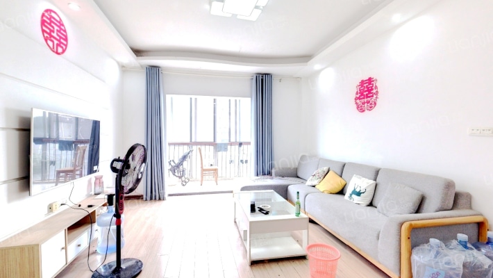 藏龙水天居二手房实景图