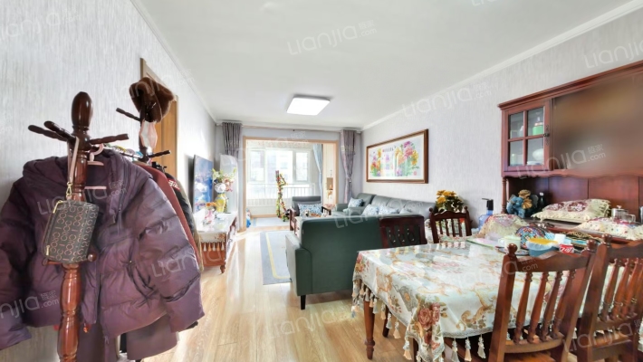 万科蓝山6期二手房实景图