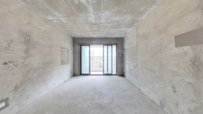 中建亮月湖澜苑二手房实景图