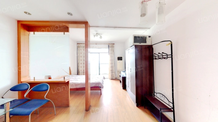 名典公寓二手房实景图