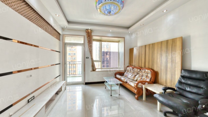 光谷理想城二手房实景图