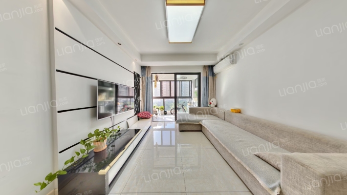 尹山湖韵佳苑二手房实景图