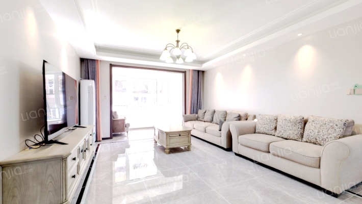 万科南湖春晓四期(玖苑)二手房实景图