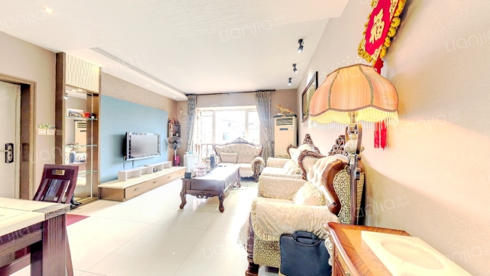 蔚蓝花城A区二手房实景图