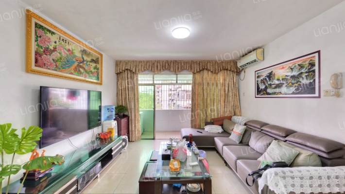 联艺新居二手房实景图