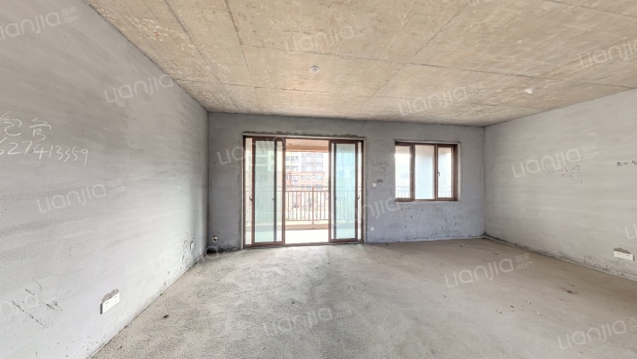 长龙湾二手房实景图