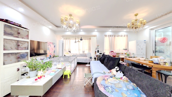 合能珍宝琥珀二手房实景图