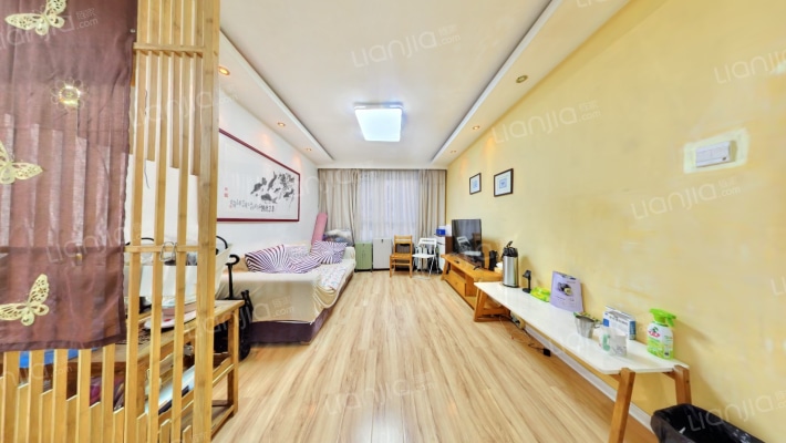 雁山世纪二手房实景图