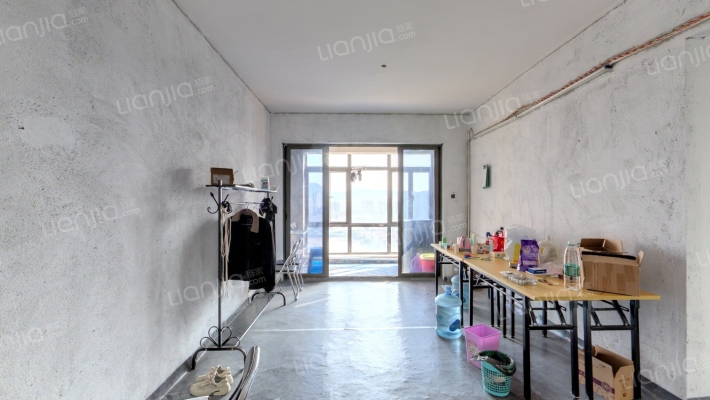 优越温泉郡二手房实景图