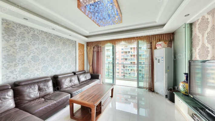 禹建 · 紫金华庭二手房实景图