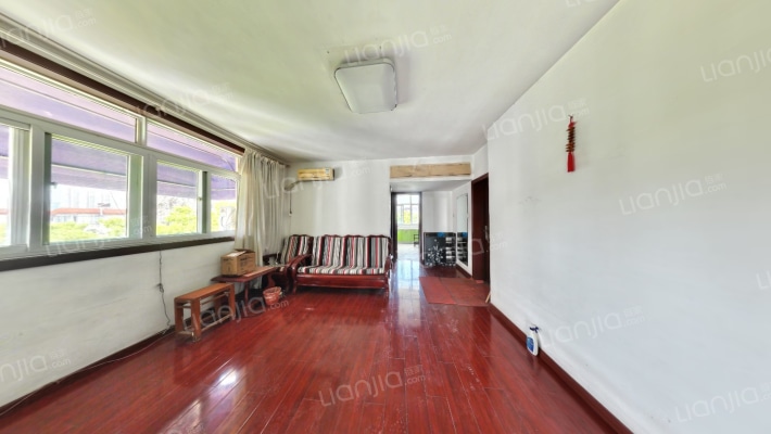 沿河路104号二手房实景图