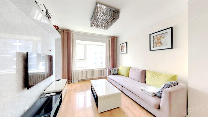 晶城二手房实景图