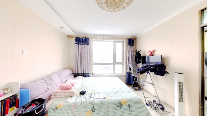 万龙第八城B区二手房实景图