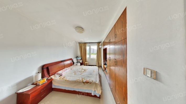 彩虹路二手房实景图