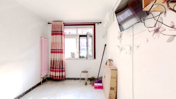 察哈尔路二手房实景图