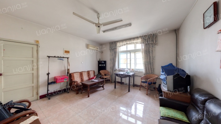 南山新村二手房实景图