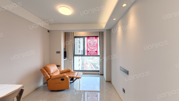 中海和平之门二手房实景图