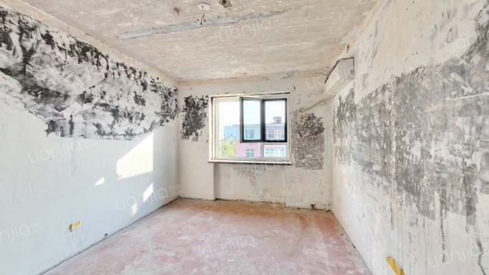 建筑业管理局宿舍二手房实景图