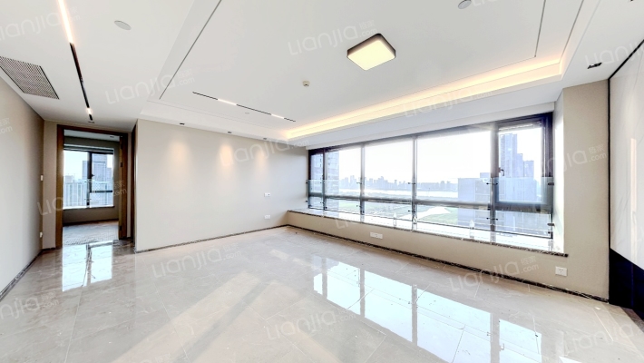 绿城桂冠东方三区二手房实景图