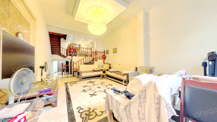 美都华庭二手房实景图