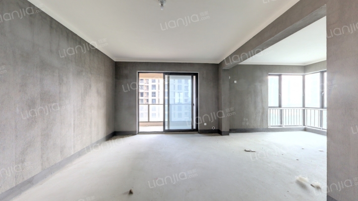 龙润中港名都二手房实景图