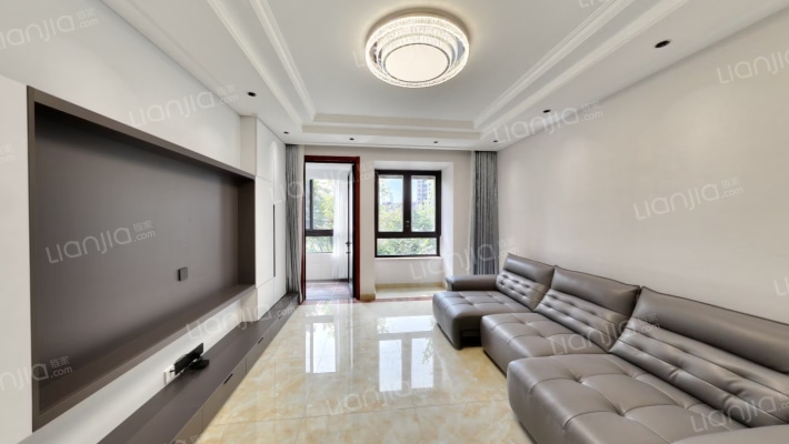 奥体新城青桐园二手房实景图