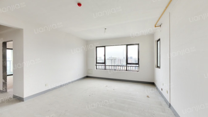 东润锦园二手房实景图