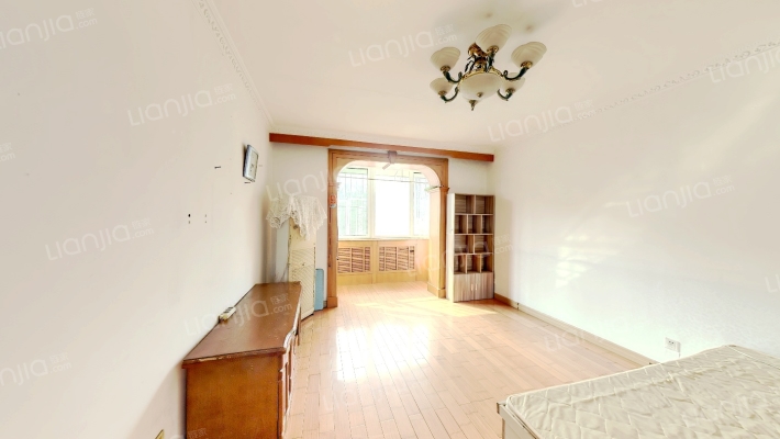 新月里二手房实景图