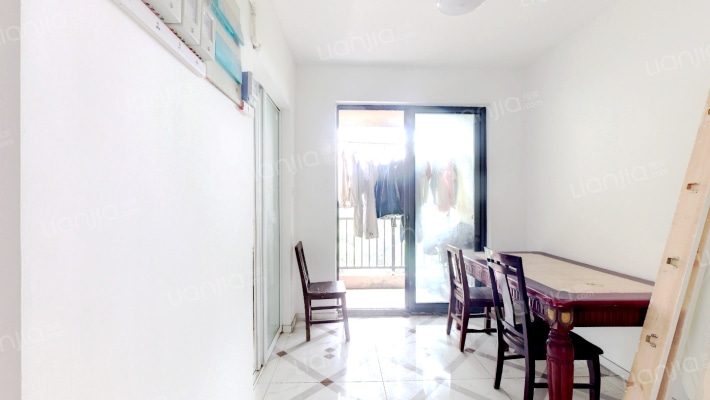 青苑新村六区西二手房实景图