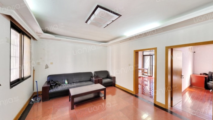 金河新村二手房实景图